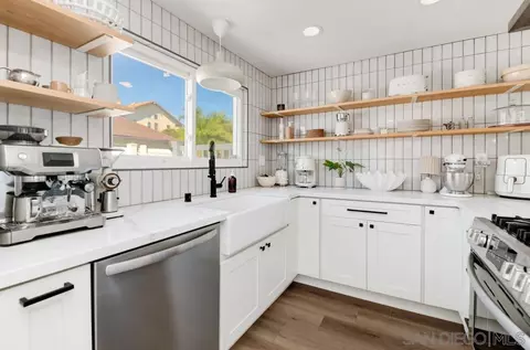 Kitchen - 330 Huff St, Vista, CA 92083 photo 3 of 3