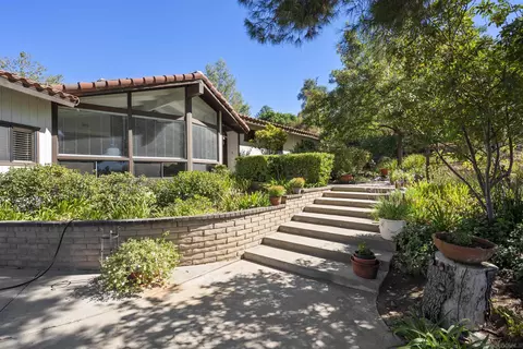 Exterior - 2154 Via Dieguenos, Alpine, CA 91901 photo 2 of 7