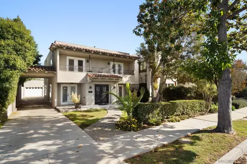 916 Santiago Ave, Long Beach, CA 90804