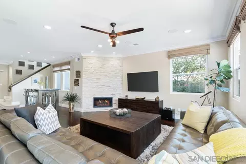 1377 Napoli St, Oceanside, CA 92056 photo 16