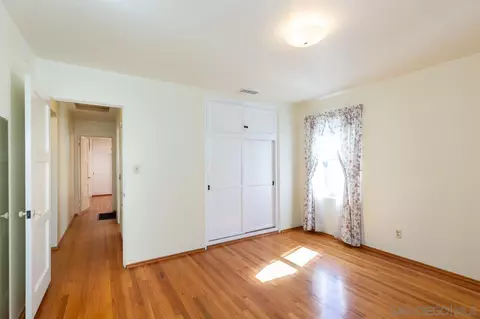 8475 Hillcrest Ave, La Mesa, CA 91941 photo 20
