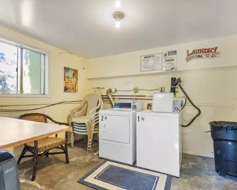 1061 Prospect Pl, Vista, CA 92081 photo 19