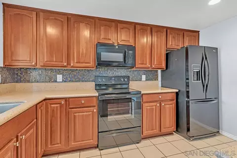Kitchen - 10102 Wycliffe St, Santee, CA 92071 photo 3 of 4