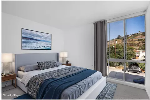 Bedroom - 6455 La Jolla Blvd UNIT 243, La Jolla, CA 92037 photo 4 of 5