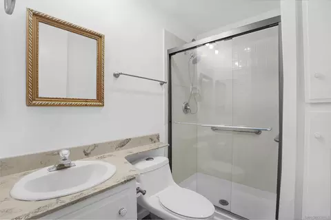 Bath - 6455 La Jolla Blvd UNIT 243, La Jolla, CA 92037 photo 2 of 3