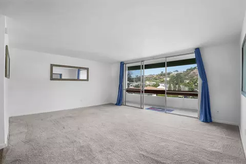 Living - 6455 La Jolla Blvd UNIT 243, La Jolla, CA 92037 photo 6 of 6