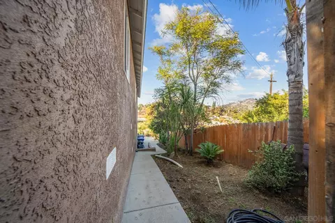 8955 Greenview Pl, Spring Valley, CA 91977 photo 41