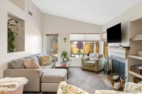 2416 Starlight Gln, Escondido, CA 92026 photo 7