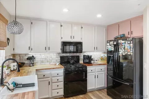 2416 Starlight Gln, Escondido, CA 92026 photo 11
