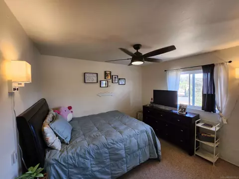 Bedroom - 13243 Saddle Rdg, Lakeside, CA 92040 photo 2 of 5