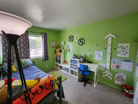 Bedroom - 13243 Saddle Rdg, Lakeside, CA 92040 photo 1 of 5