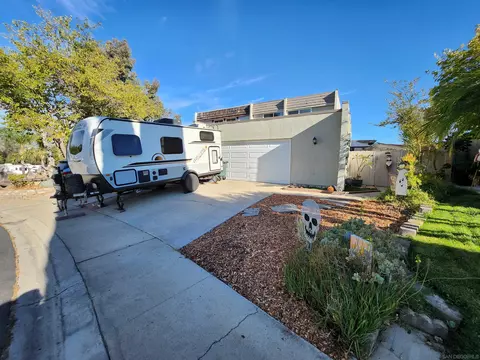 Exterior - 13243 Saddle Rdg, Lakeside, CA 92040 photo 9 of 12