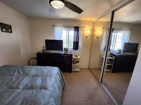 Bedroom - 13243 Saddle Rdg, Lakeside, CA 92040 photo 3 of 5