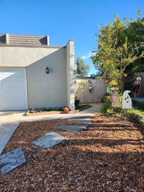 Exterior - 13243 Saddle Rdg, Lakeside, CA 92040 photo 10 of 12