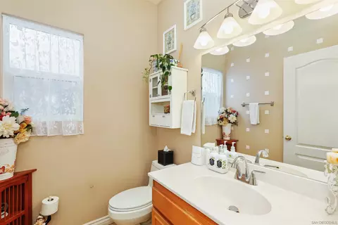 Bath - 1158 Farview Ct, El Cajon, CA 92021 photo 3 of 3