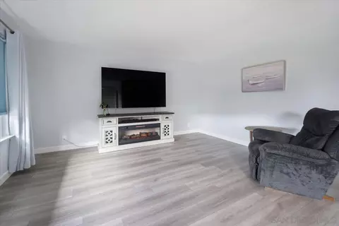Living - 4436 Skimmer Way, Oceanside, CA 92057 photo 2 of 5