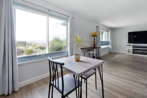 Dining - 4436 Skimmer Way, Oceanside, CA 92057 photo 1 of 4
