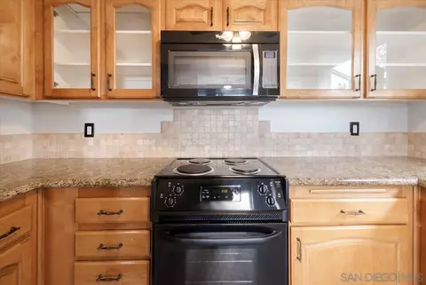 Kitchen - 4436 Skimmer Way, Oceanside, CA 92057 photo 3 of 6