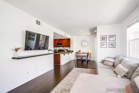 Living - 1501 Calabria St, Santee, CA 92071 photo 1 of 2