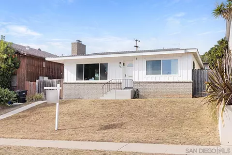 1186 Agate St, San Diego, CA 92109
