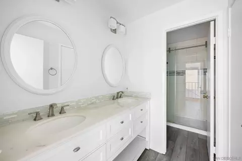 Bath - 10521 Kerrigan Ct, Santee, CA 92071 photo 2 of 3