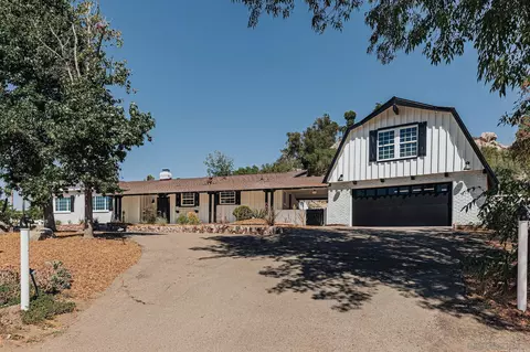 1704 Balanced Rock Ln, El Cajon, CA 92019