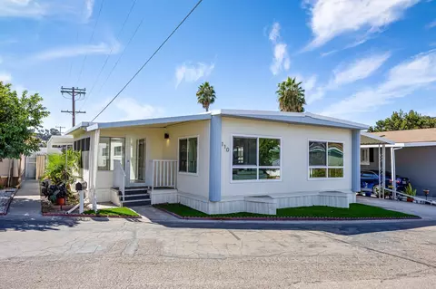 1951 47th St #SPC 110, San Diego, CA 92102