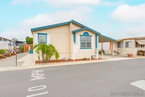 1010 E Bobier #182, Vista, CA 92084 photo 5