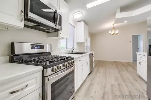 1010 E Bobier #182, Vista, CA 92084 photo 23