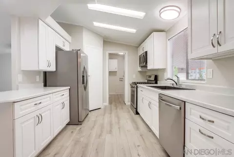 1010 E Bobier #182, Vista, CA 92084 photo 22