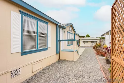 1010 E Bobier #182, Vista, CA 92084 photo 8