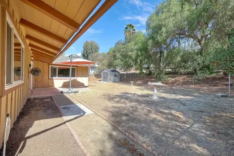 Exterior - 26419 N Broadway, Escondido, CA 92026 photo 5 of 10