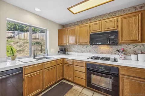 Kitchen - 3232 Ricewood Dr, Oceanside, CA 92058 photo 2 of 5