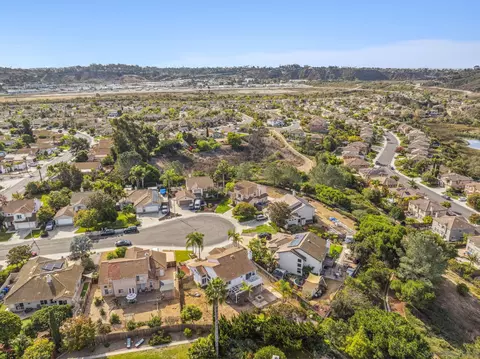 View/Area - 3232 Ricewood Dr, Oceanside, CA 92058 photo 6 of 10