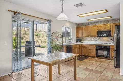 Kitchen - 3232 Ricewood Dr, Oceanside, CA 92058 photo 5 of 5