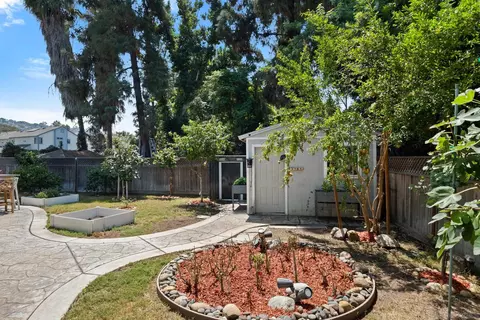 Exterior - 2623 Valencia Cyn, Spring Valley, CA 91977 photo 4 of 7