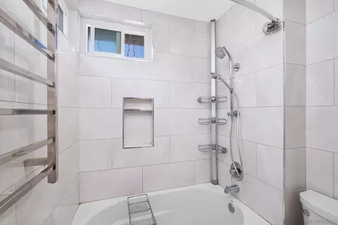 Bath - 2623 Valencia Cyn, Spring Valley, CA 91977 photo 3 of 4