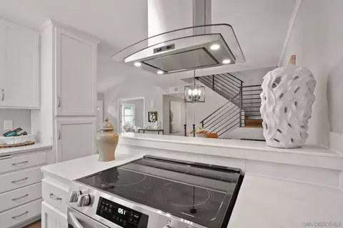 Kitchen - 2033 Shadytree Ln, Encinitas, CA 92024 photo 1 of 6