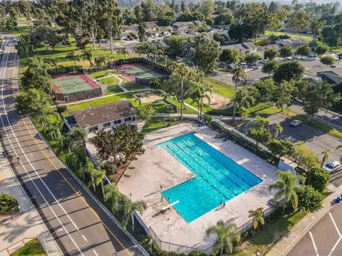 View/Area - 2033 Shadytree Ln, Encinitas, CA 92024 photo 6 of 9