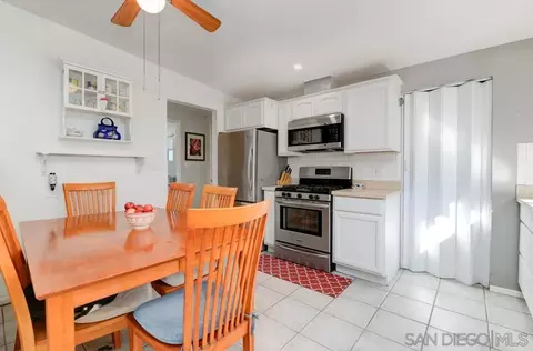 8115 Saint Onge Dr, La Mesa, CA 91942 photo 4