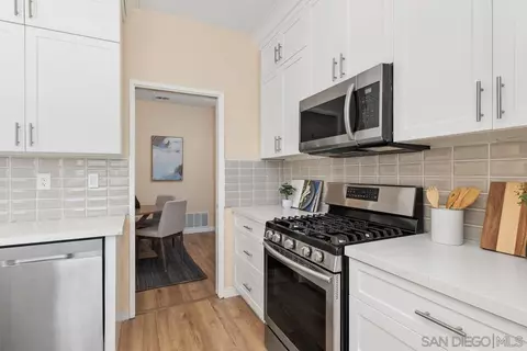 Kitchen - 4755 Via Colorado, Oceanside, CA 92056 photo 2 of 3