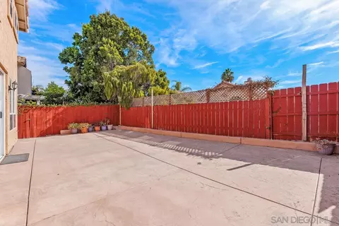 Exterior - 4755 Via Colorado, Oceanside, CA 92056 photo 4 of 4