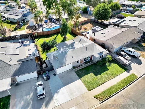 View/Area - 9135 Willowgrove Ave, Santee, CA 92071 photo 3 of 4