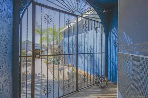 Entry Way - 13401 Montego Dr, Poway, CA 92064 photo 2 of 3