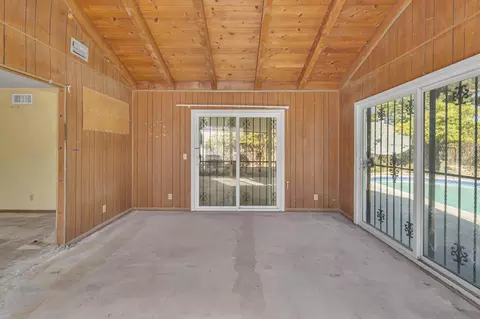 Living - 13401 Montego Dr, Poway, CA 92064 photo 2 of 3