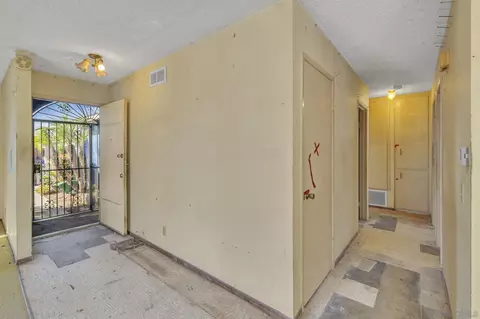 Entry Way - 13401 Montego Dr, Poway, CA 92064 photo 3 of 3