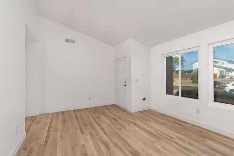 Living - 10017 E Glendon Cir, Santee, CA 92071 photo 2 of 6
