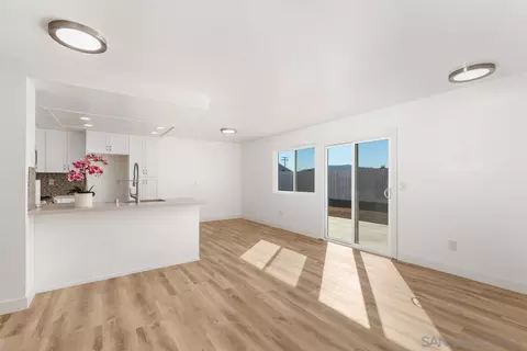 Living - 10017 E Glendon Cir, Santee, CA 92071 photo 5 of 6