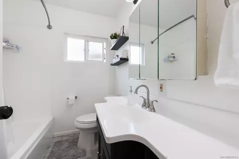 Bath - 9451 Stoyer Dr, Santee, CA 92071 photo 1 of 2