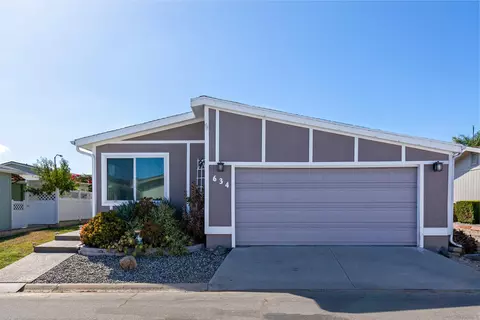634 Via Bogota, Vista, CA 92081